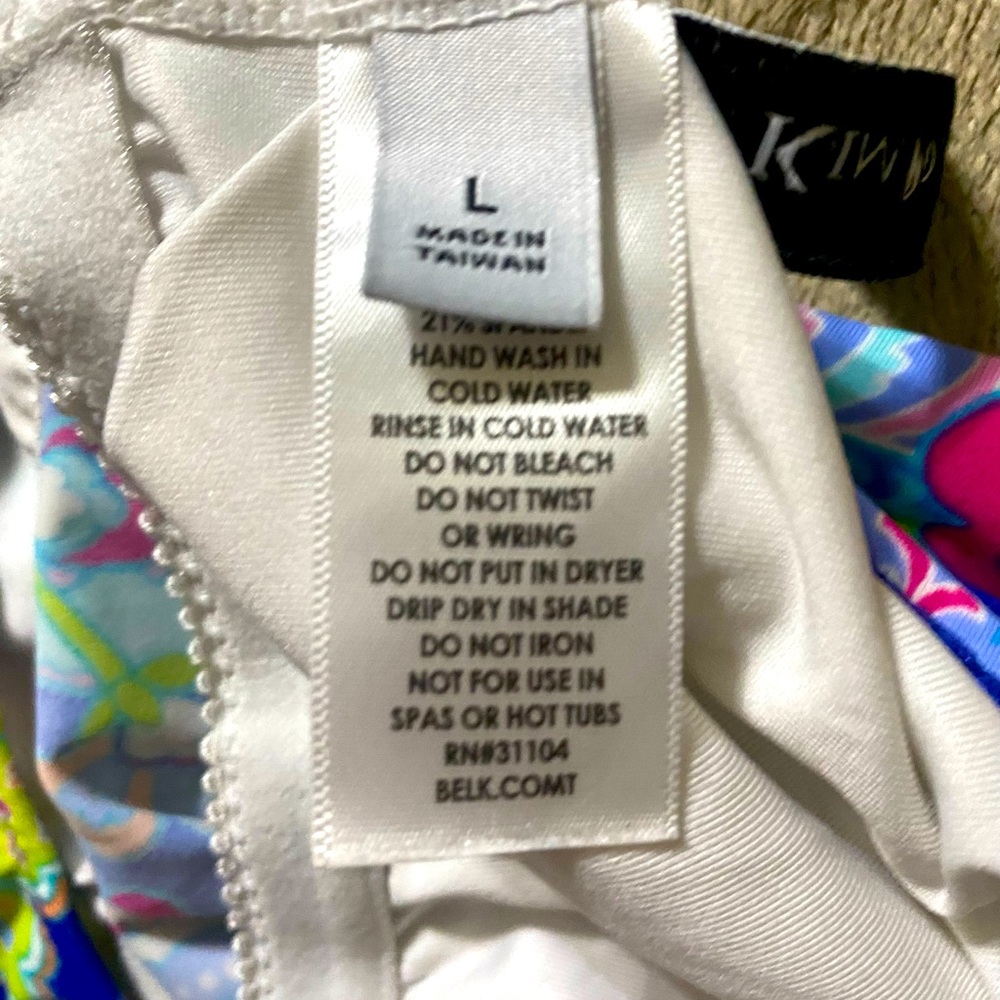 Kim Rogers Swimsuit Top - Picture 6 of 6